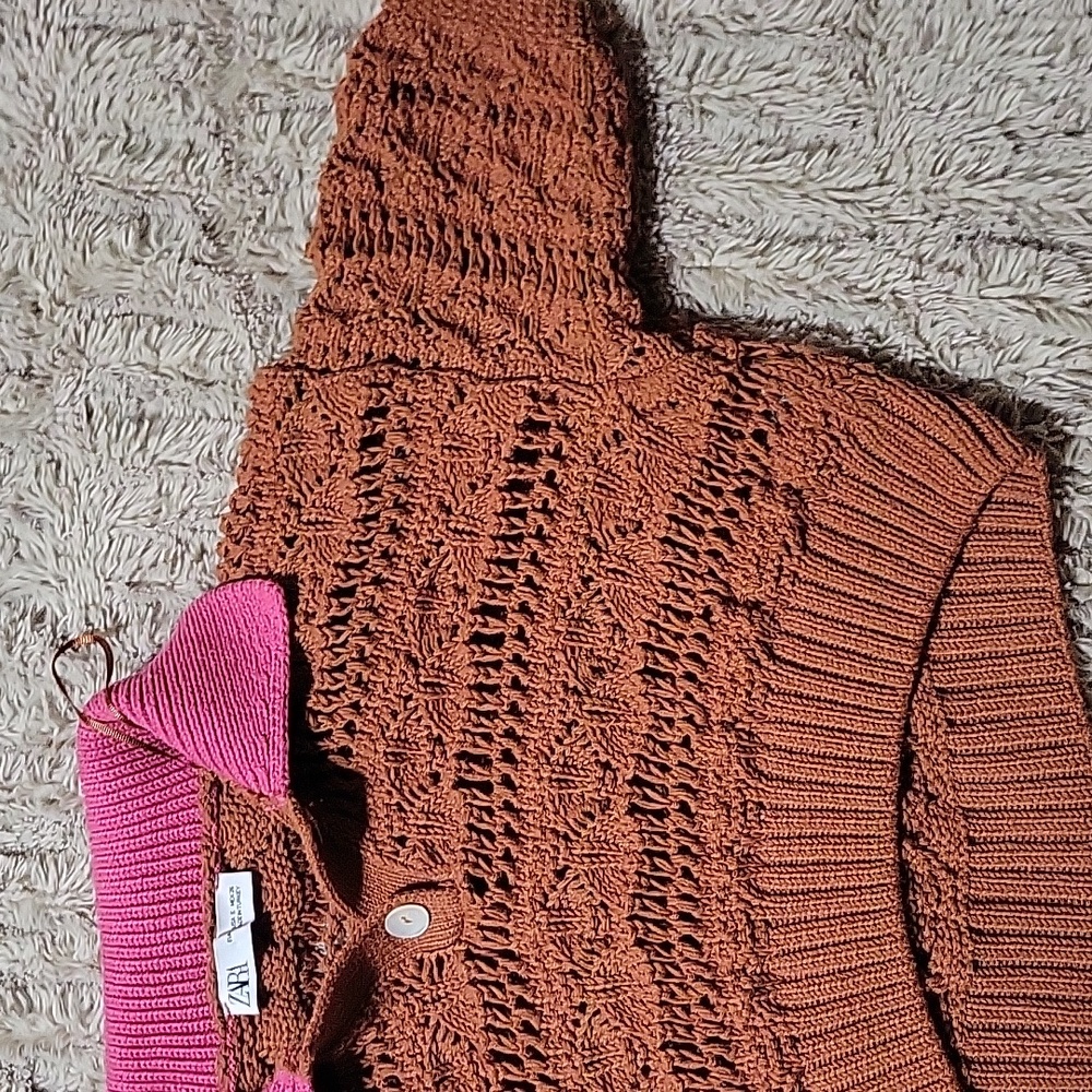 Zara Women's Knit Sweater with Pink Collar Sz Small - Picture 4 of 5